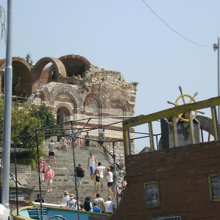 Emona Guest House Nesebar Quarto foto
