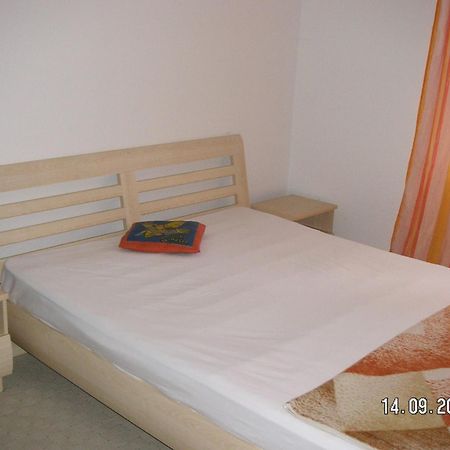 Emona Guest House Nesebar Quarto foto