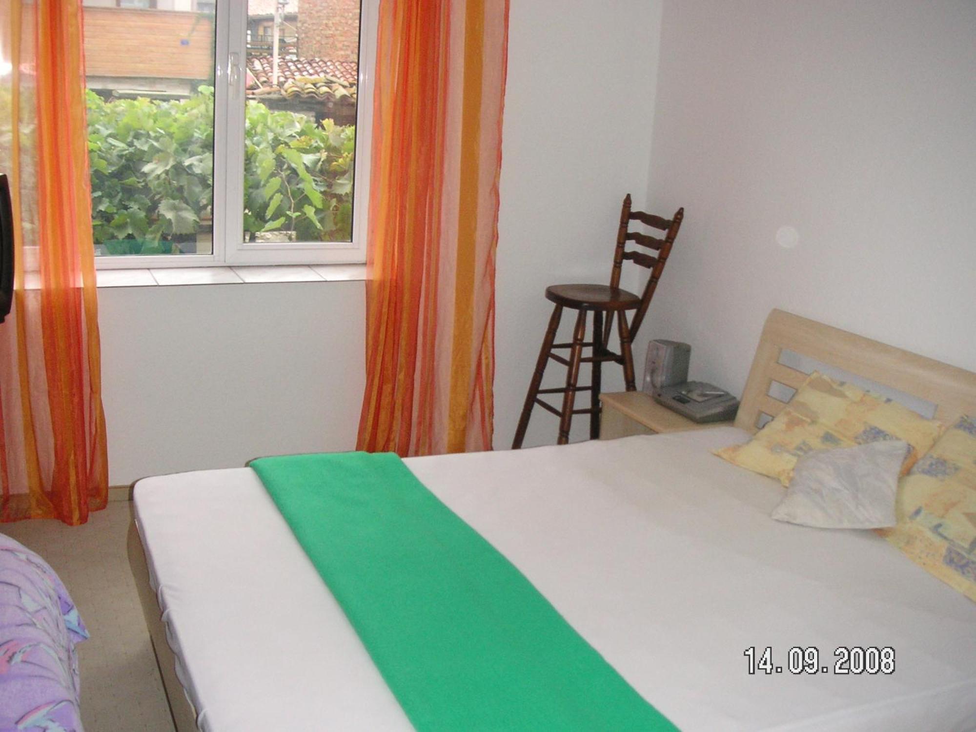 Emona Guest House Nesebar Quarto foto