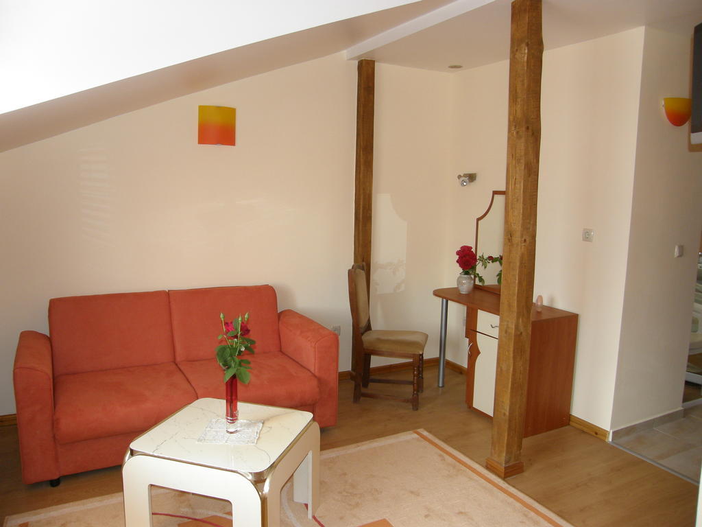 Emona Guest House Nesebar Quarto foto