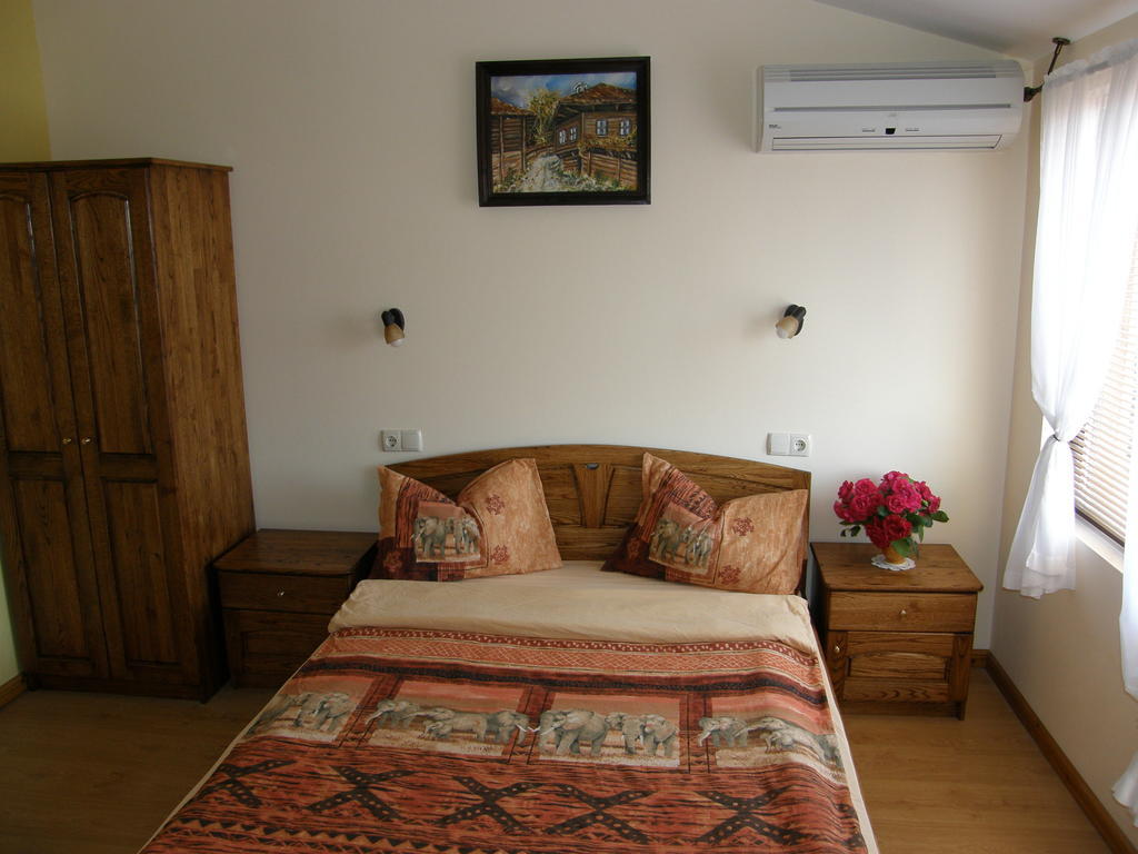 Emona Guest House Nesebar Quarto foto