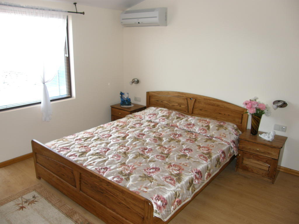 Emona Guest House Nesebar Exterior foto