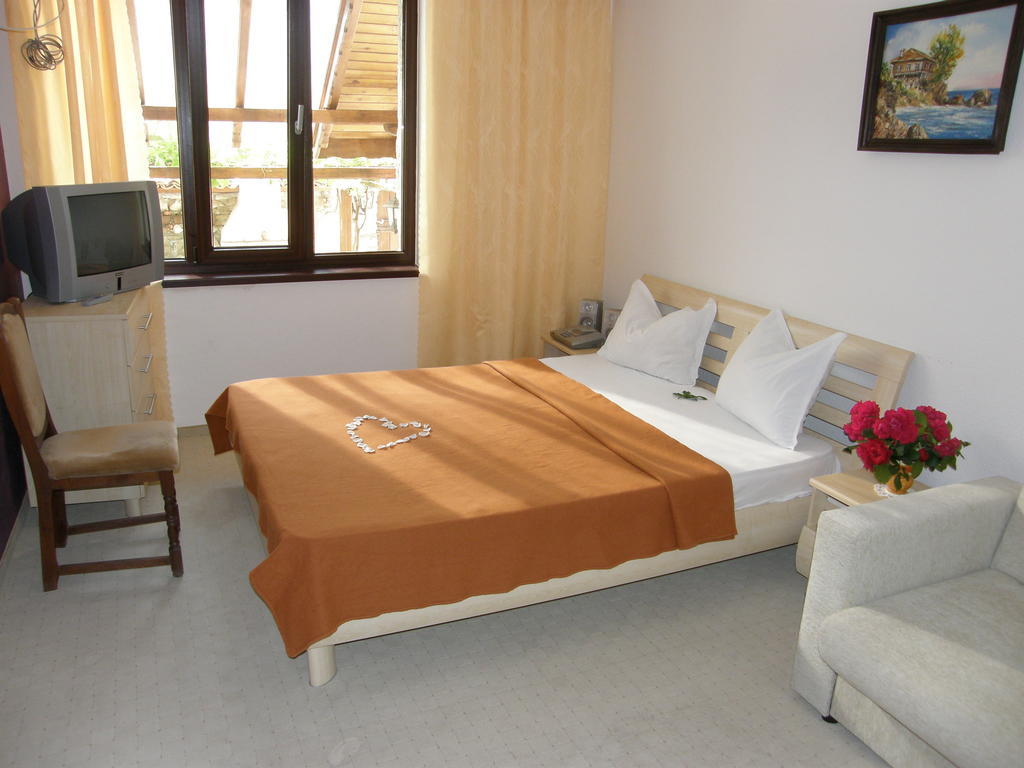 Emona Guest House Nesebar Exterior foto